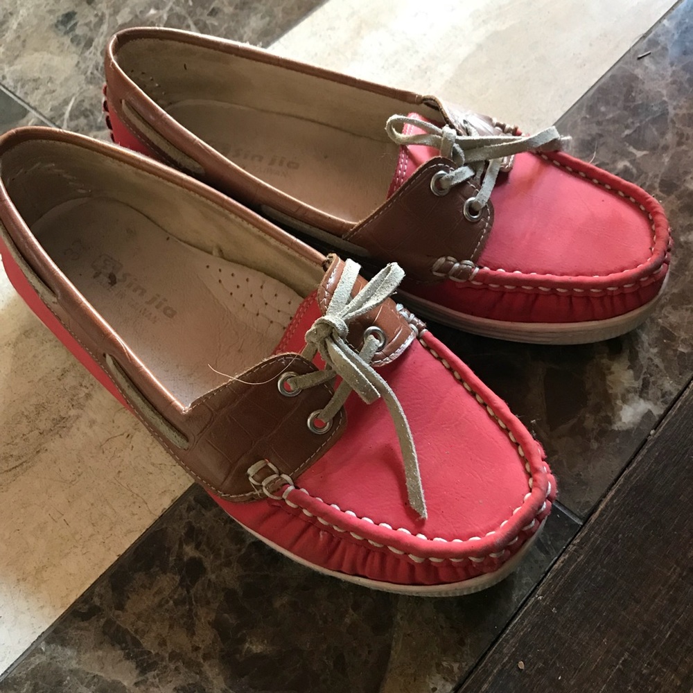 Sperrys - Picture 2 of 4